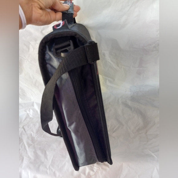 Case it 3 Ring Zipper Binder - Picture 11 of 13